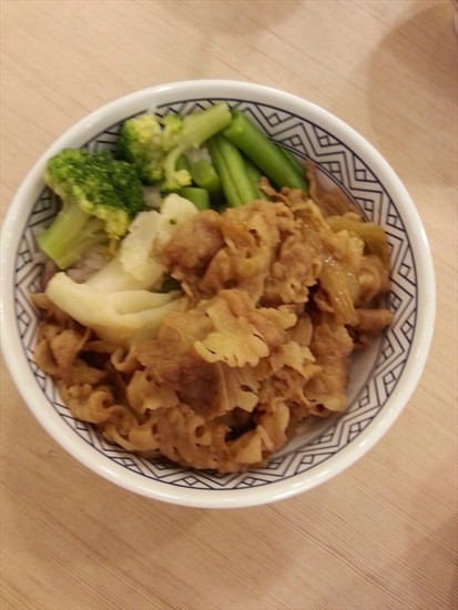 Beef Veg Bowl (S$7.90 for a set meal)