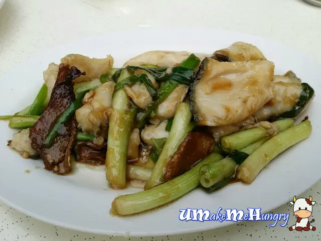 Fried Sliced Fish with Ginger & Spring Onion - $10