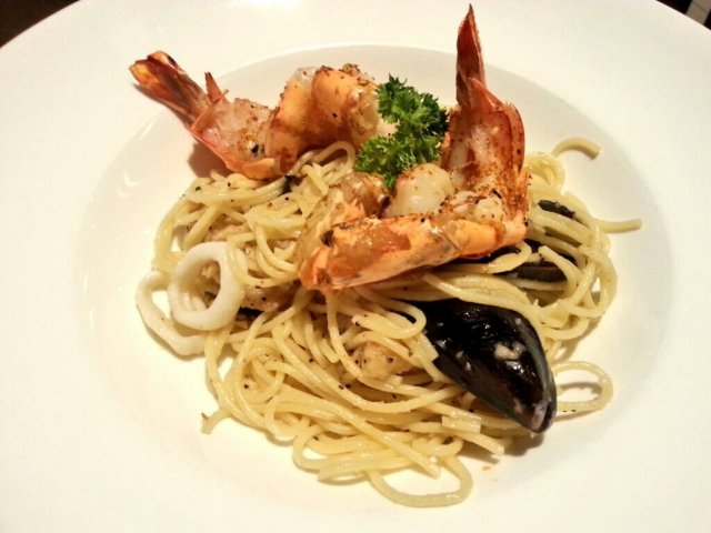 Seafood Aglio Olio