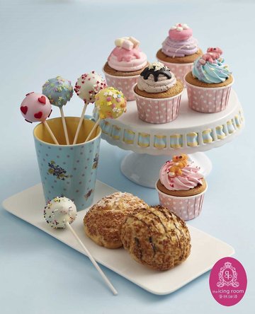Lollicakes, Cupcakes and Cookie puffs