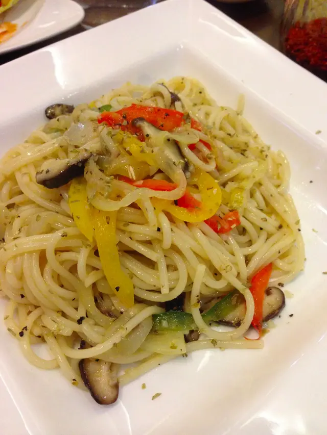 Aglio Olio with Mushroom