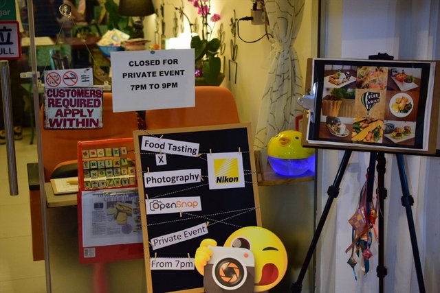 Entrance of Flee Away Cafe