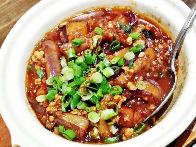 Claypot Eggplant With Mushroom & Meat
