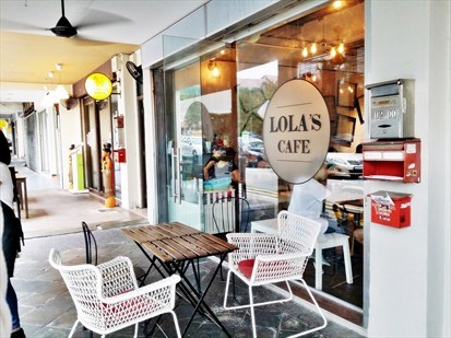 Lola's Cafe Exterior