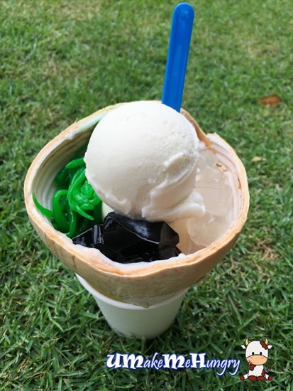 Selected Toppings: Grass Jelly, Chendol & Attap Seed
