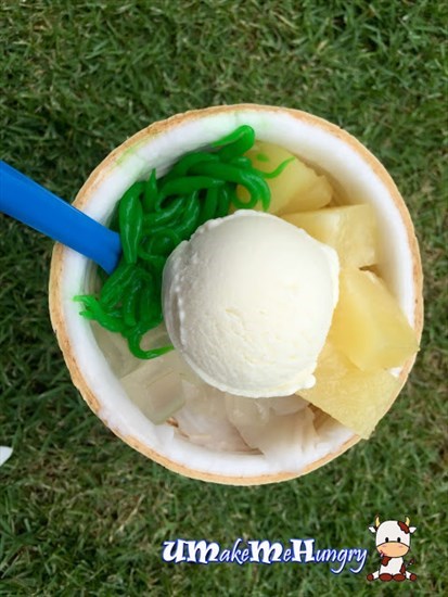 Selected Toppings: With Chendol, Nata De coco & Pineapple