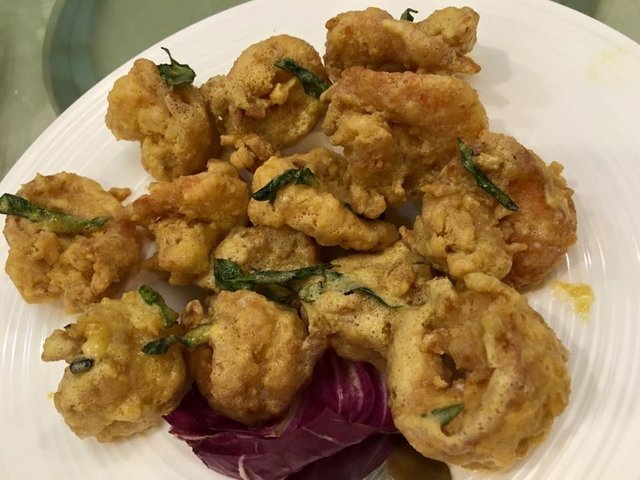 salted egg prawns