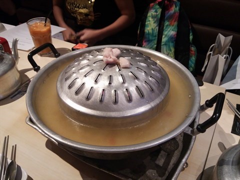 Nice and yummy steamboat and BBQ hybrid