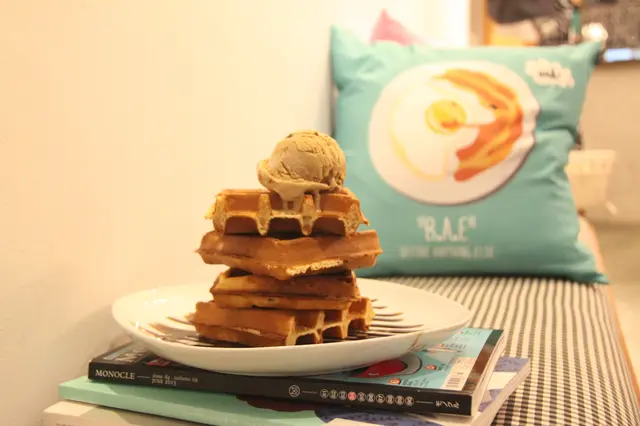 Waffles with Bacon Ice Cream