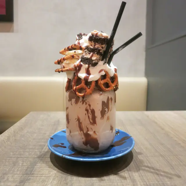 Nutella Banana Milkshake