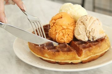 Waffles with 3 scoops of ice cream