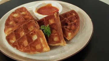 Jalapeno Mac & Cheese Waffle