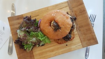 Donut Burger Beef