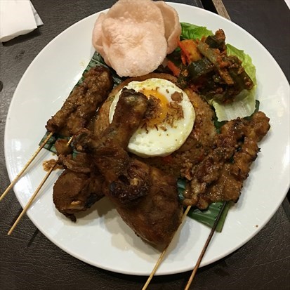 Fried Rice with Satay and fried Chicken 