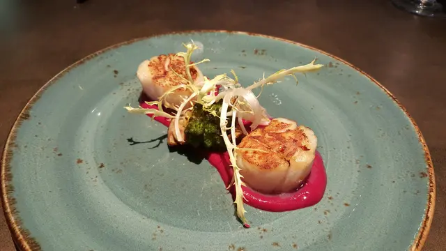 Hokkaido Scallops with Porcini and Beetroot