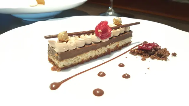 Bailey’s & Hazelnut Feuillantine