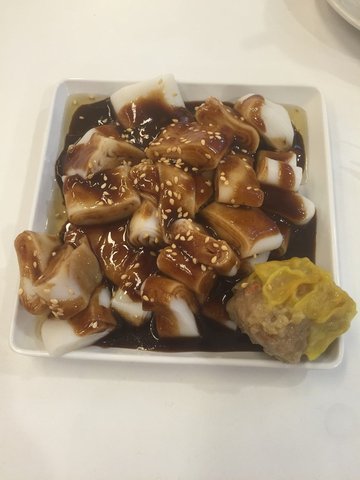 Chee Cheong Fun And Siew Mai