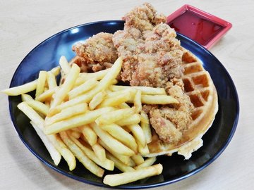 Chicken N Waffles