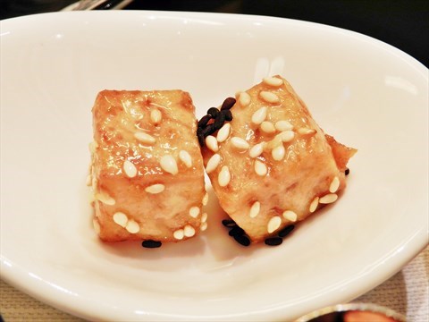 Stir-Fried Yam Cubes With Sesame Seed