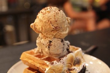 Earl grey and cookies and cream ice cream