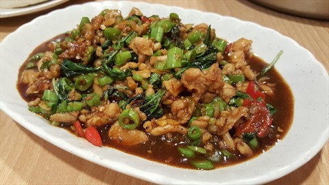 Stir-Fry Basil, Minced Meat (Chicken) with Long Beans
