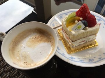 coffeee + cake