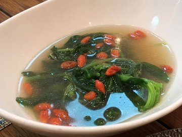 spinach wolfberry in superior broth