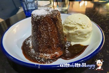 Sticky Date Pudding
