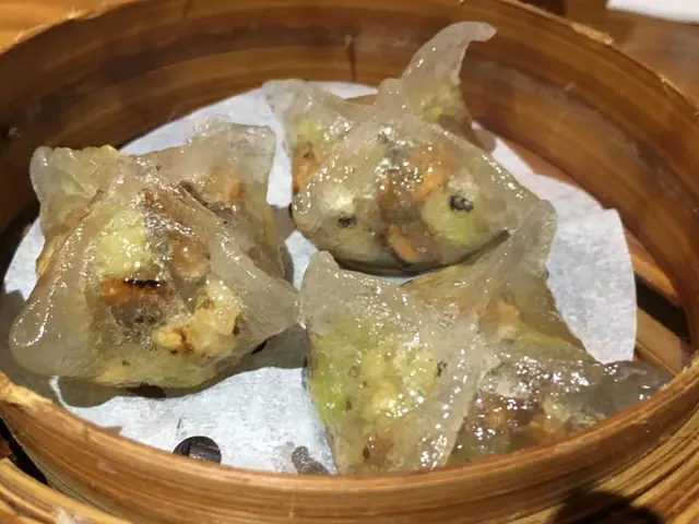 some dumplings - this one was good!