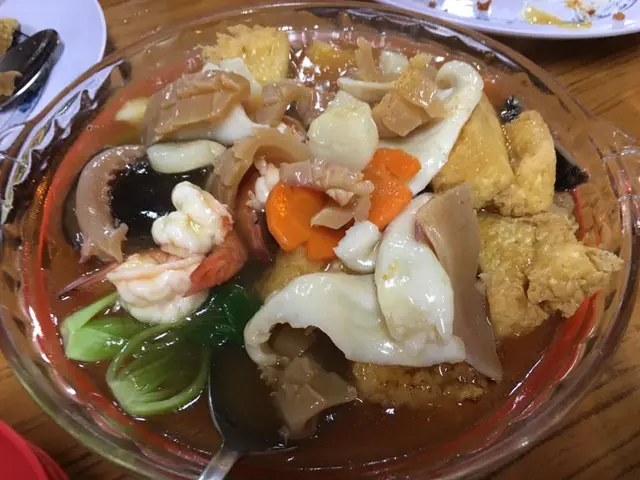 seafood treasures pot