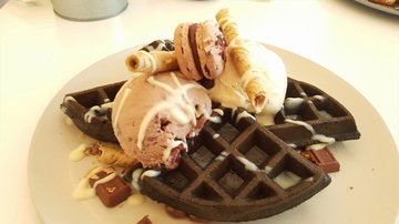 Charcoal Waffle
