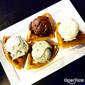 Milk & Honey Cafe