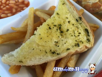 Fries & Garlic Bread
