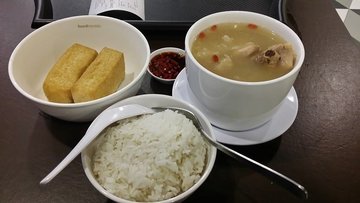 Old Cucumber Pork Ribs Soup