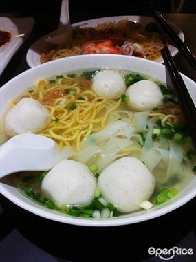 Li Xin Teochew Fish Ball Kway Tiao Mee - Food Republic