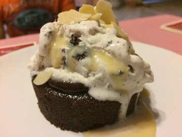 Chocolate lava cake