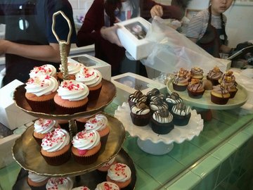 more cupcakes