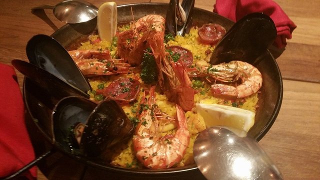 Paella de la casa (House)