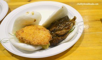 Savoury Kong Ba Bao and Salted Egg Yolk Lobster Crab Cake with Curry Mayonnaise - during UHF 2014