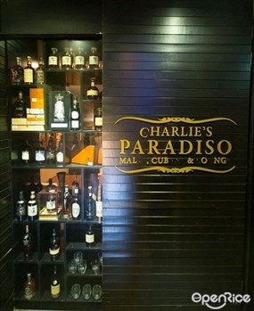 Charlie's Restaurant & Bar