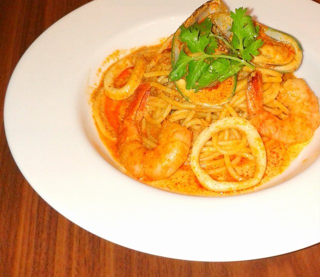 Seafood Laksa Pasta