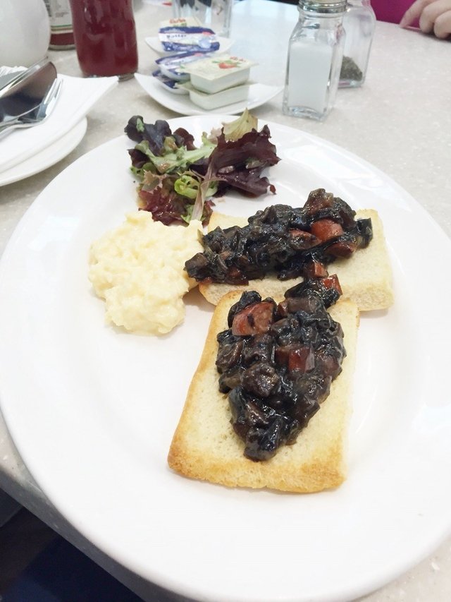 Mushroom Bruschetta Bash