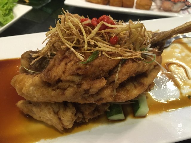 Fried Fish Tail with Fragrant Sauce