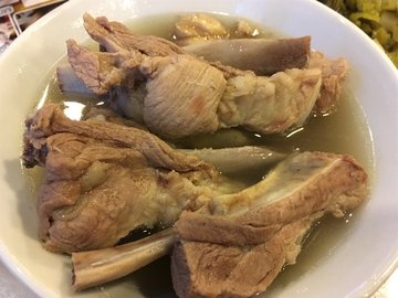 排骨肉骨茶