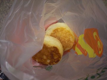 忌廉芝士蛋糕、多穀子蛋糕