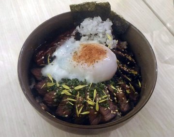 Foie Gras Yakiniku Onsen Tamago Don – premium beef tataki and foie gras with onsen egg on rice