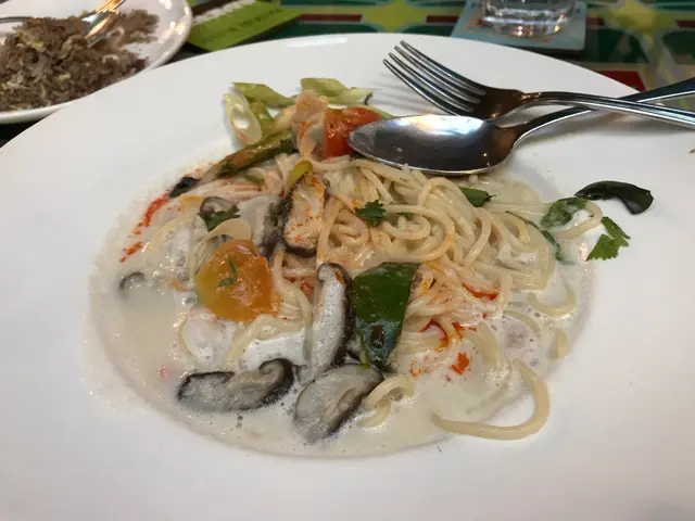 Spaghetti  with  prawn  in  Tomyam  coconut  sauce  