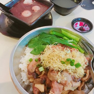 薑黃松茸菇雞飯