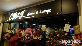 Cozy Bistro & Lounge