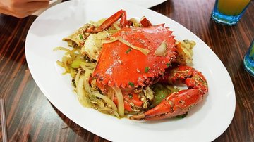 White pepper crab